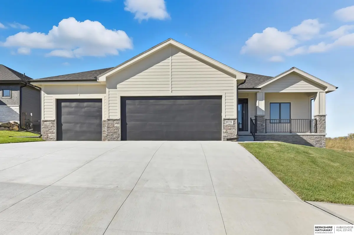 8226 N 167th Avenue, Bennington, NE 68007 - Image #1