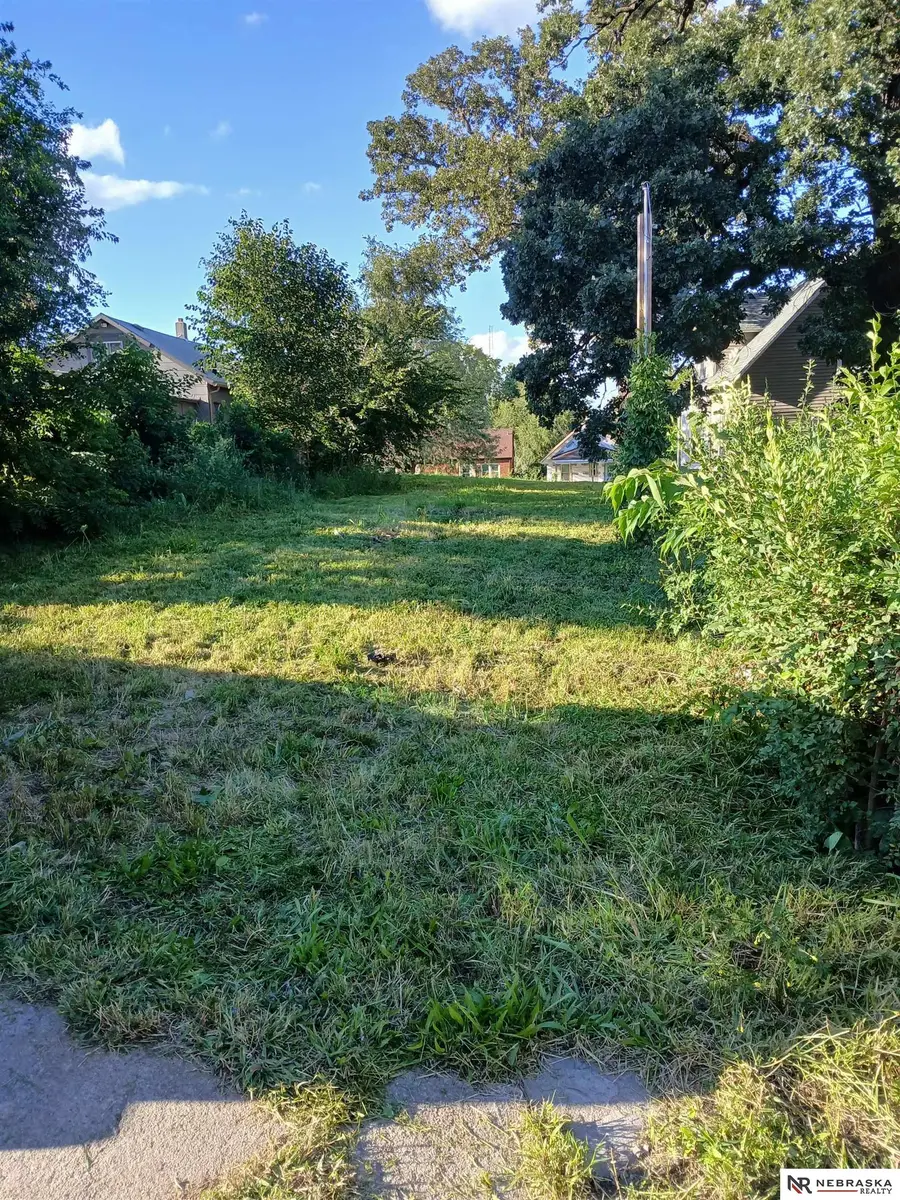 2575 Pierce Street, Omaha, NE 68105 - #2