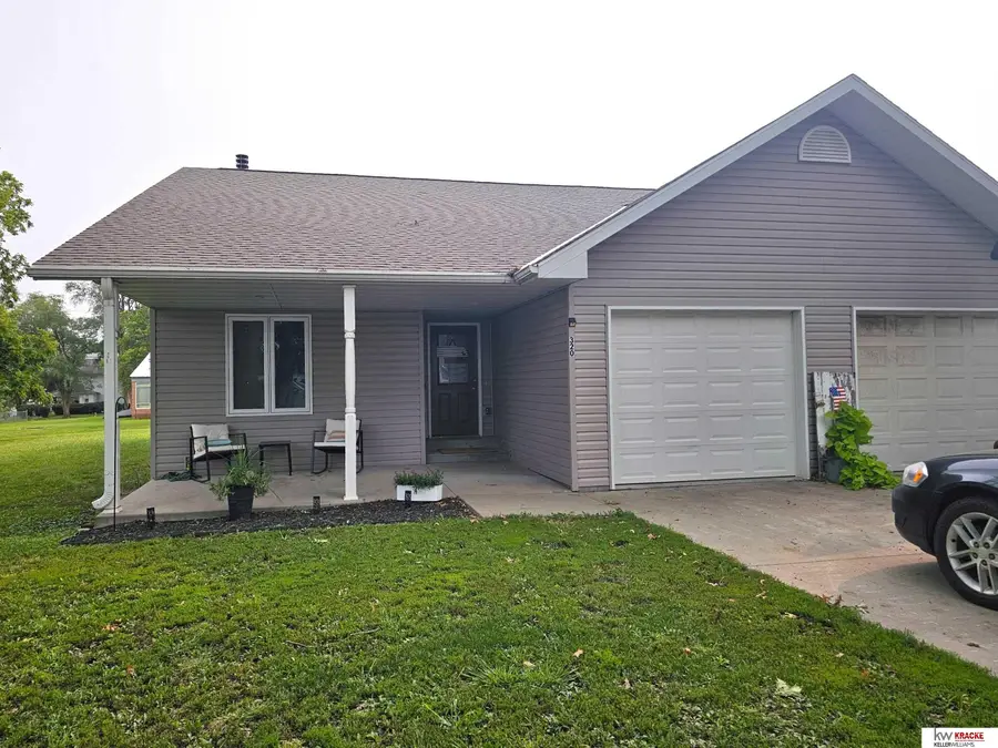 322 Girrard Street, Diller, NE 68342 - Image #3