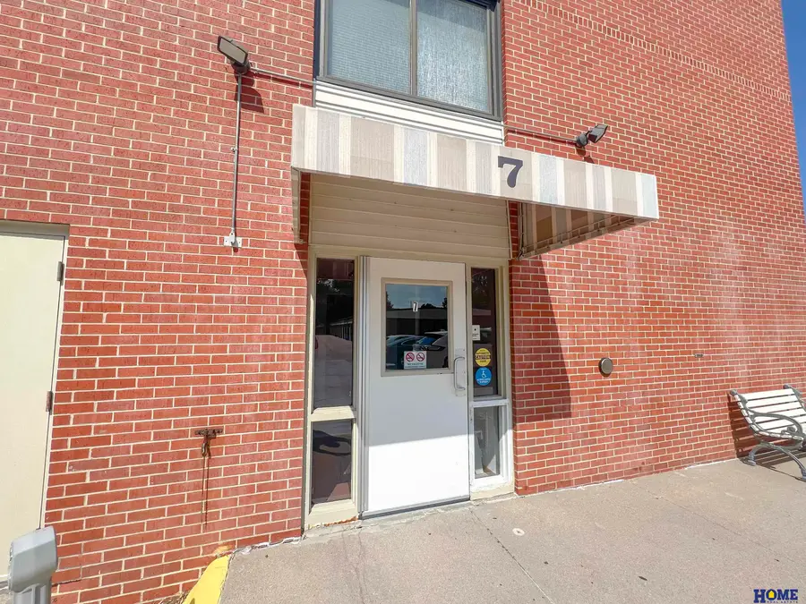 1540 N Cotner Boulevard #B316, Lincoln, NE 68505 - Image #3