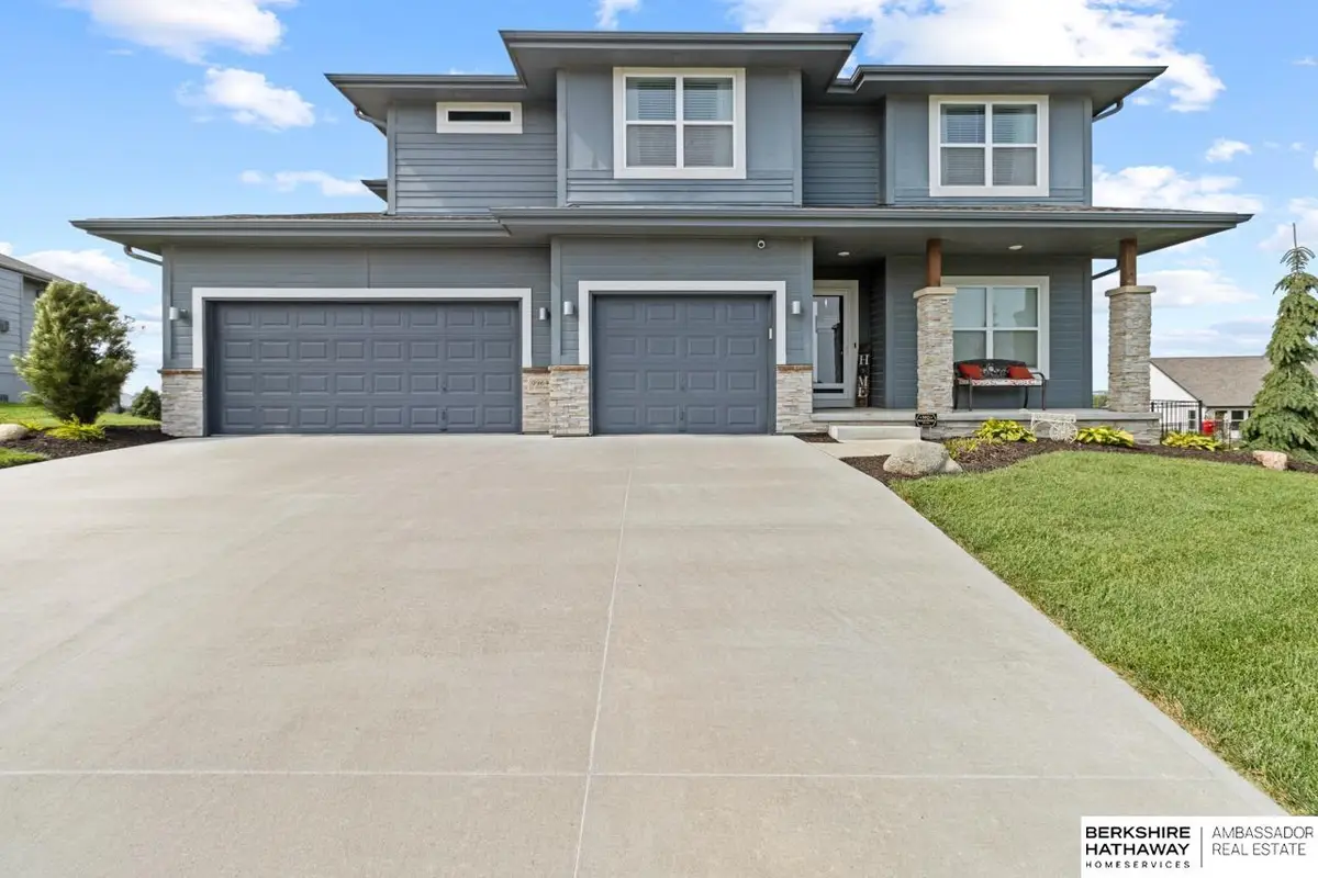 9964 S 105 Avenue, Papillion, NE 68046 - Image #1