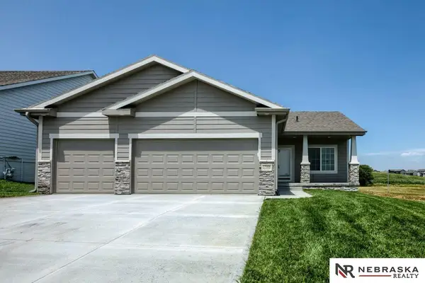 11910 Horizon Street, Papillion, NE 68046
