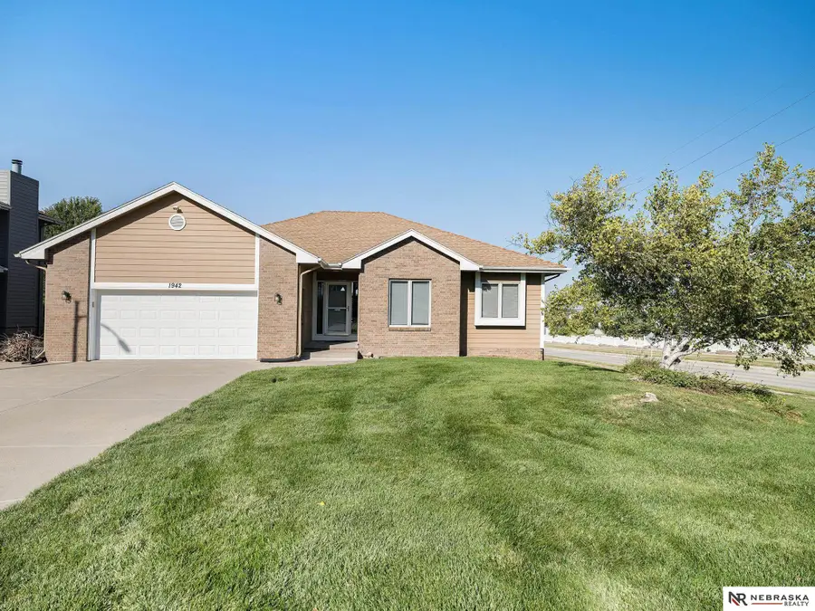 1942 N 151 Plaza, Omaha, NE 68154 - Image #3