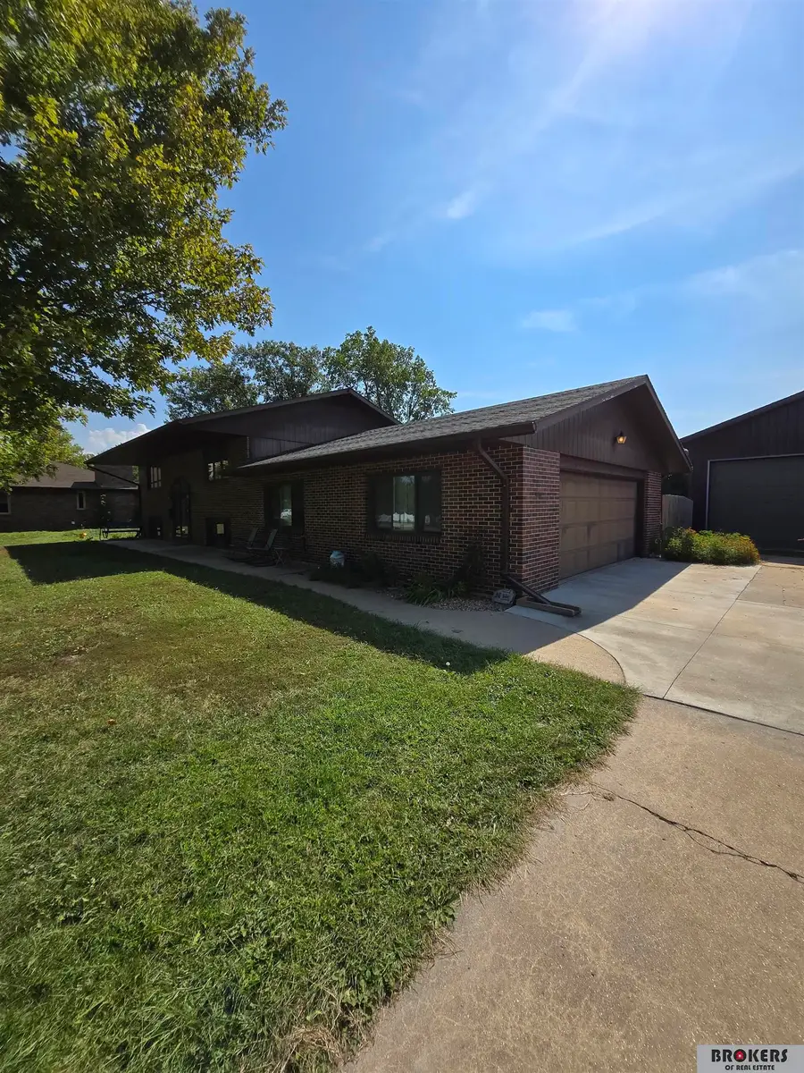 2403 Elk Street, Beatrice, NE 68310 - Image #2