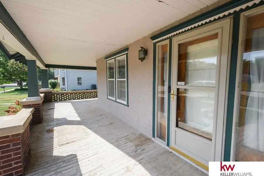 729 N Commercial Avenue, Superior, NE 68978 - Image #2