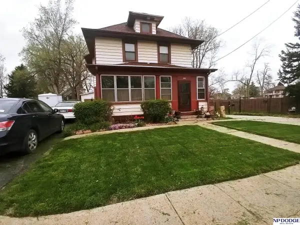 4524 N 21st Street, Omaha, NE 68110