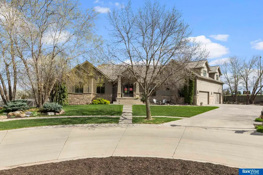 6948 Kings Court, Lincoln, NE 68516 - Image #2