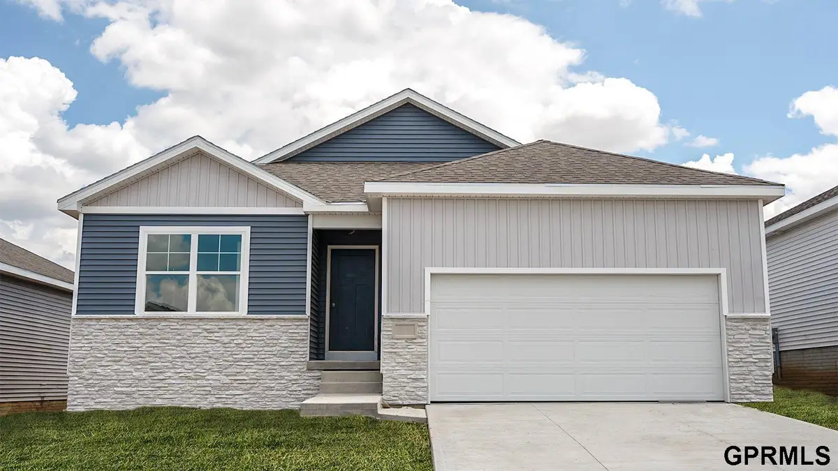 18802 Ogden Street, Elkhorn, NE 68022 - Image #1