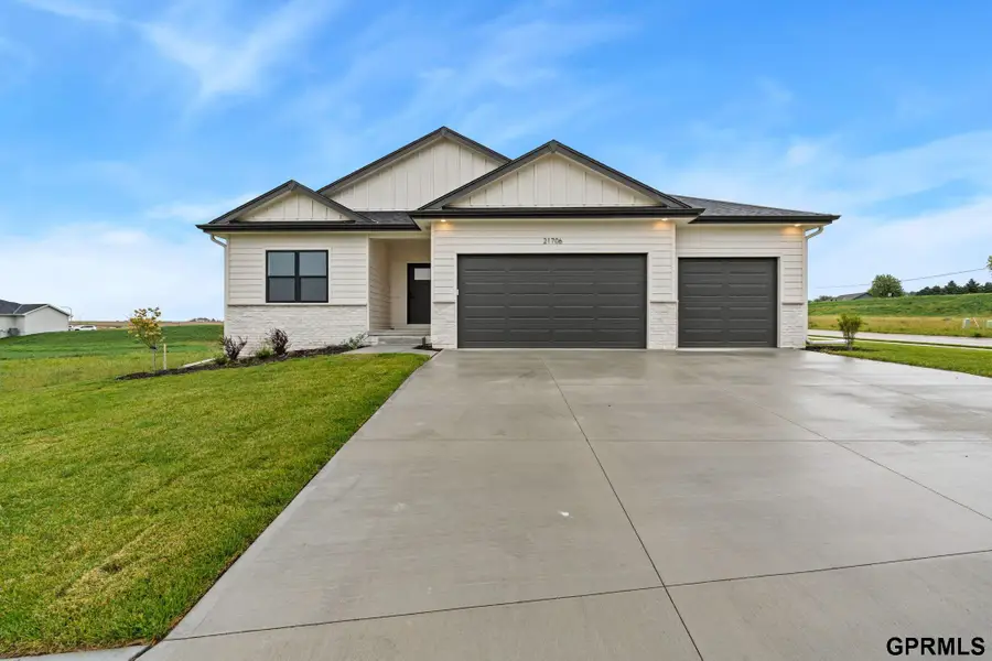 21706 Parkview Drive, Gretna, NE 68028 - Image #2