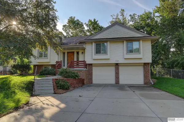 7125 Iowa Street, Omaha, NE 68152