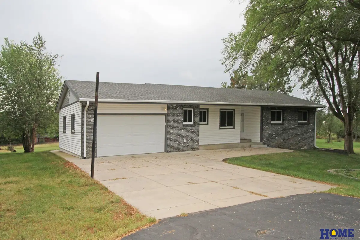 9505 Hickman Road, Hickman, NE 68372 - Image #1