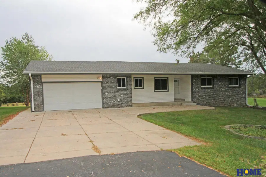 9505 Hickman Road, Hickman, NE 68372 - Image #2