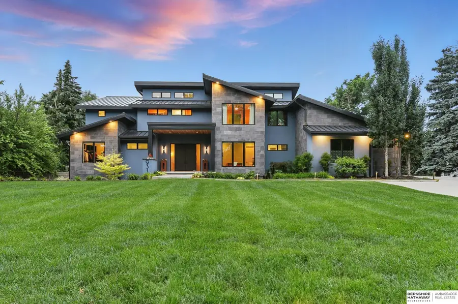 9313 Davenport Street, Omaha, NE 68114 - Image #3