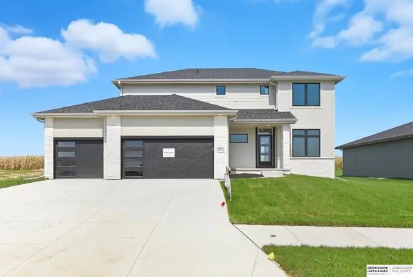 20714 Vernon Avenue, Elkhorn, NE 68022