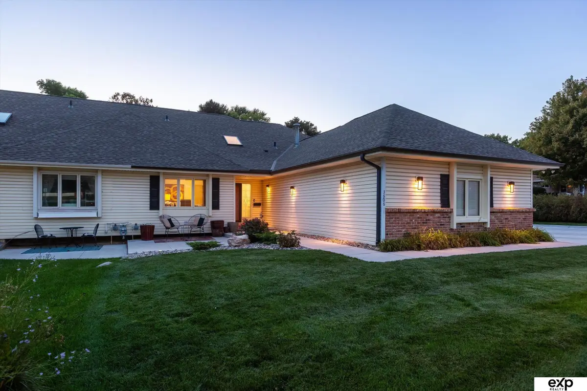 3606 S 74th Street, Omaha, NE 68124 - Image #1