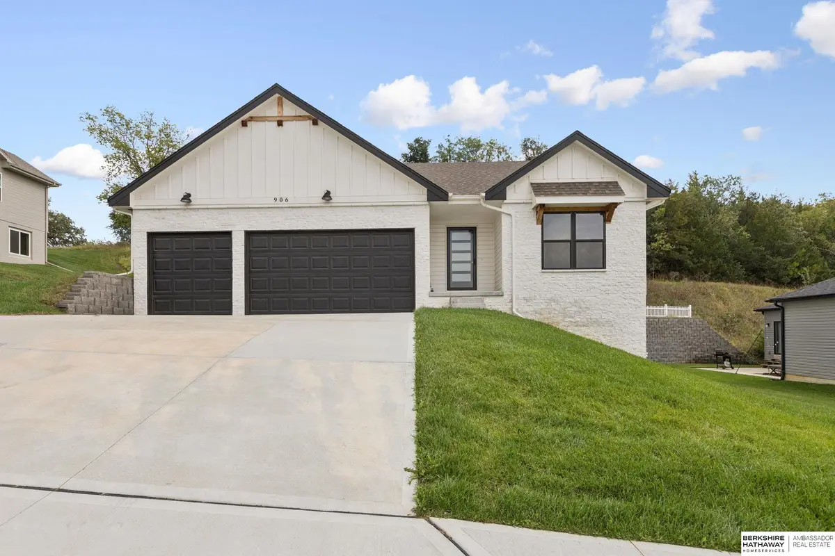 906 Southridge Drive, Louisville, NE 68037 - Image #1