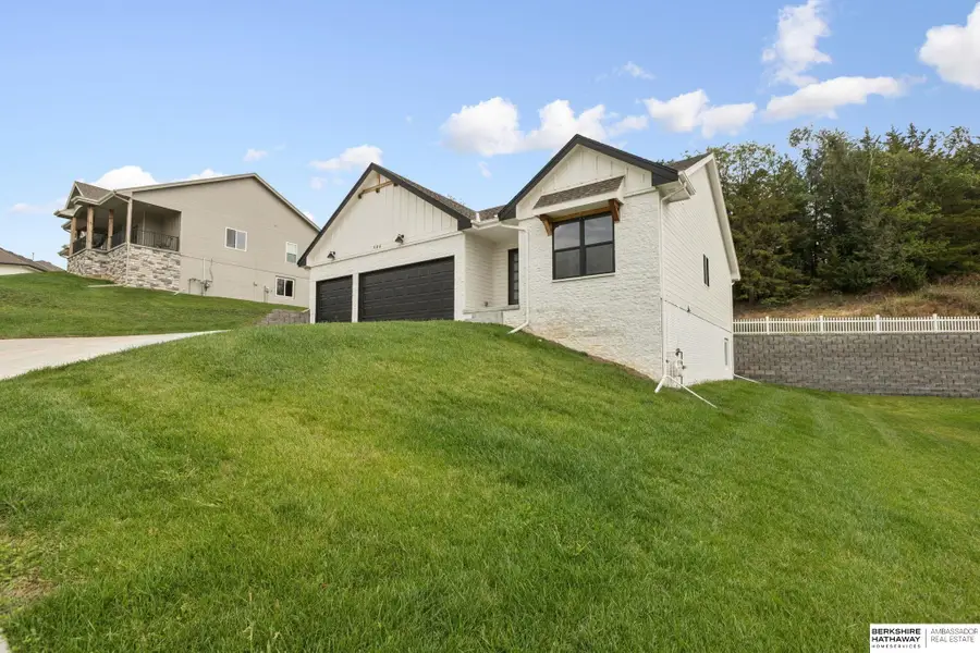 906 Southridge Drive, Louisville, NE 68037 - Image #2