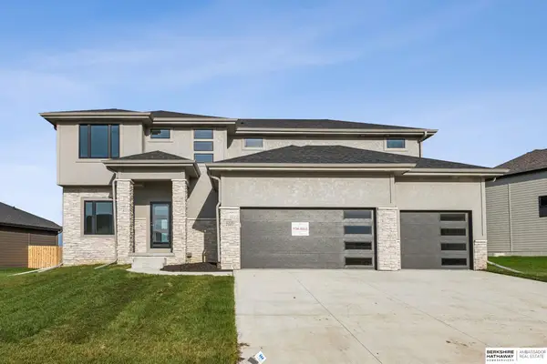 6220 N 208th Street, Elkhorn, NE 68022