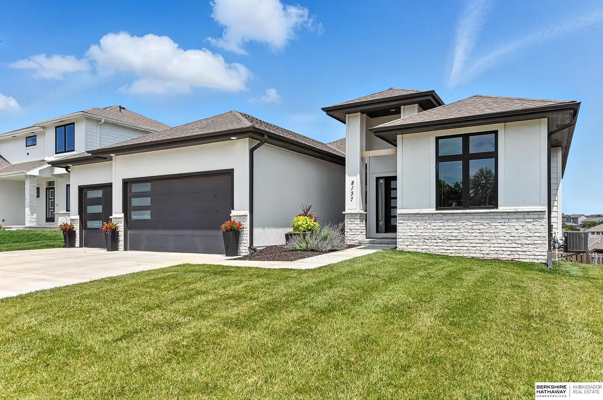 8137 S 197th Avenue, Gretna, NE 68028 - #1