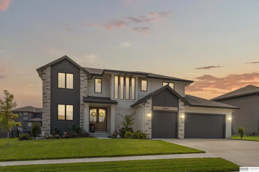 20545 Hartman Avenue, Elkhorn, NE 68022 - Image #3