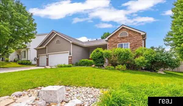 19887 I Street, Omaha, NE 68135