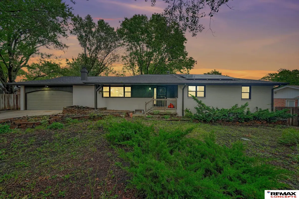 8420 Navajo Trail, Lincoln, NE 68520 - Image #1