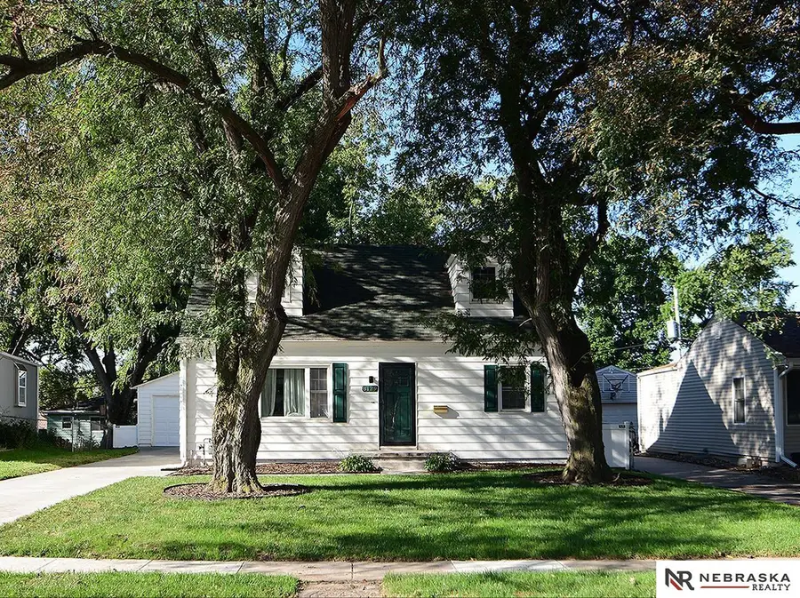 8129 Barbara Street, Omaha, NE 68124 - Image #2