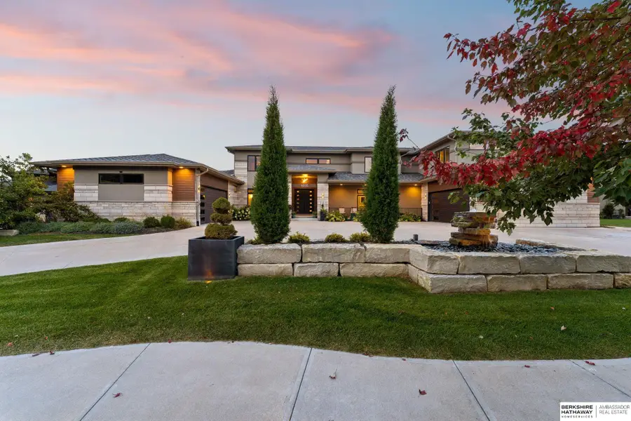 1605 S 219th Avenue, Elkhorn, NE 68022 - Image #3