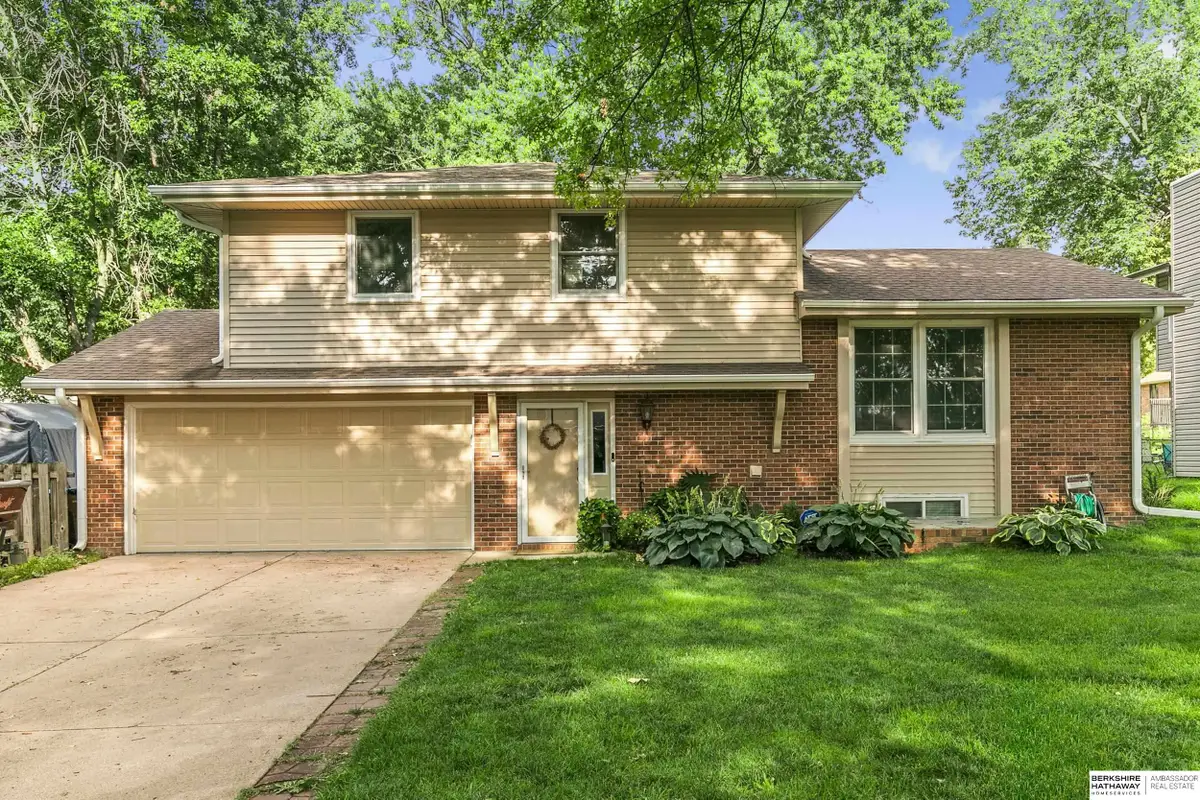 920 Lamplighter Lane, Lincoln, NE 68510 - Image #1