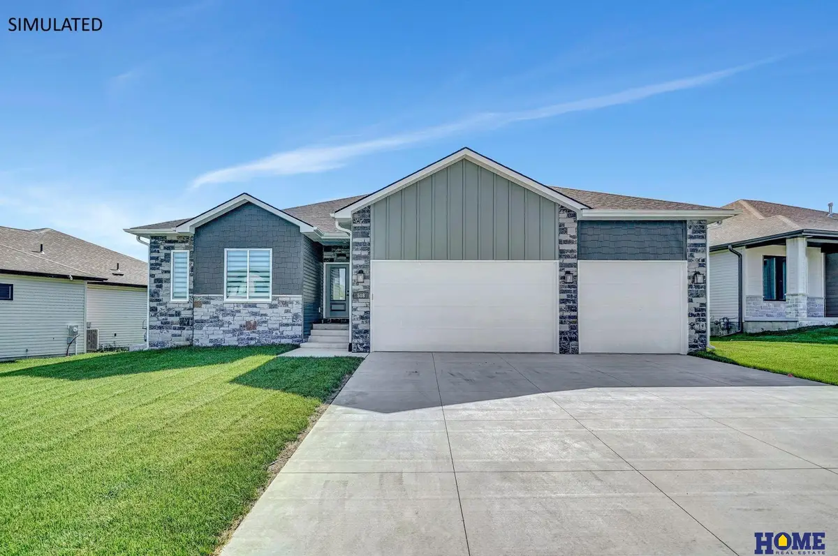 820 Regiment Road, Lincoln, NE 68527 - Image #1