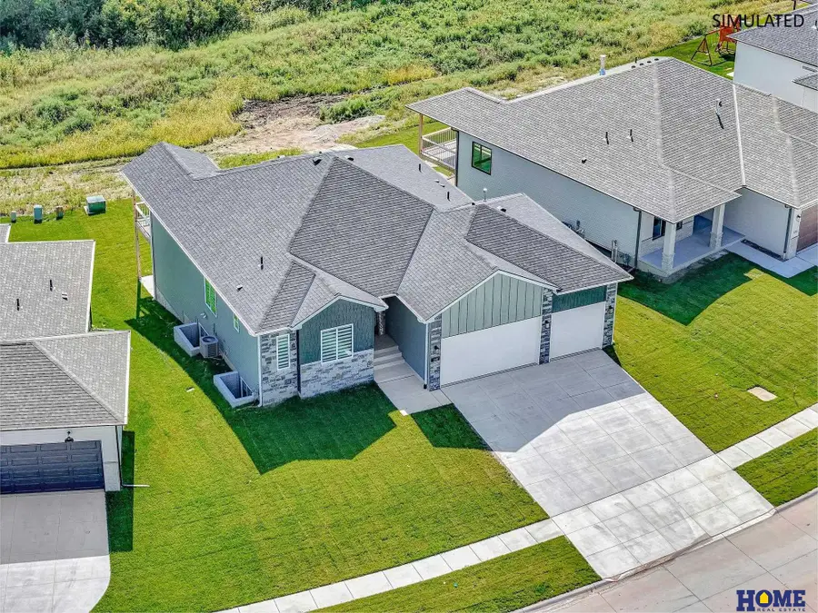 820 Regiment Road, Lincoln, NE 68527 - Image #2