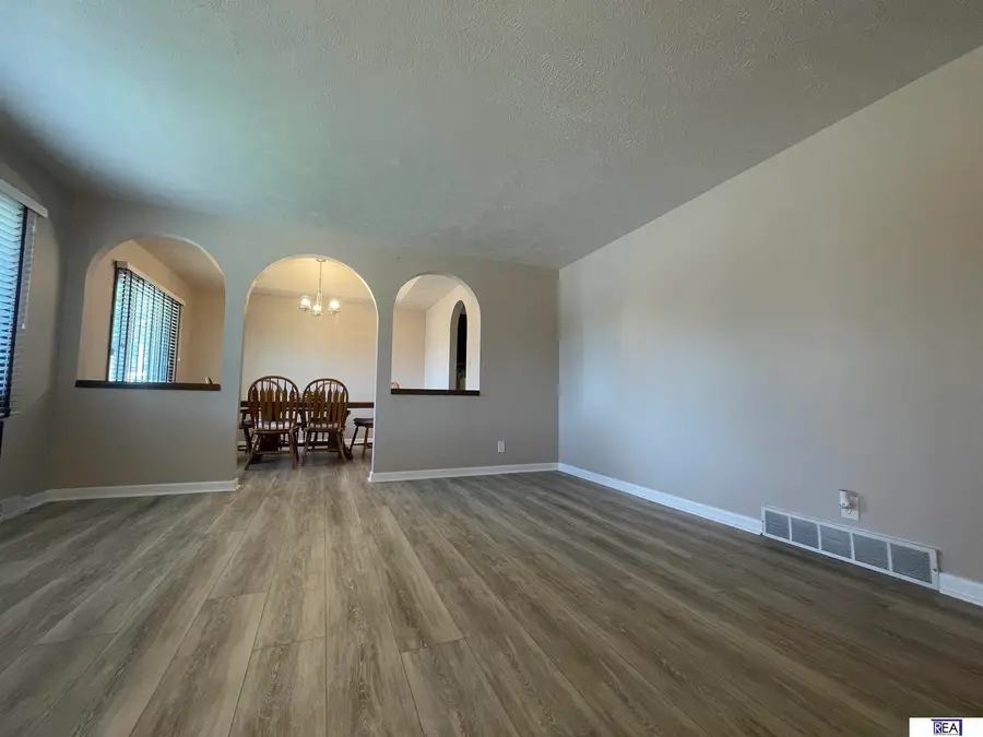 15222 Douglas Circle, Omaha, NE 68154 - Image #3