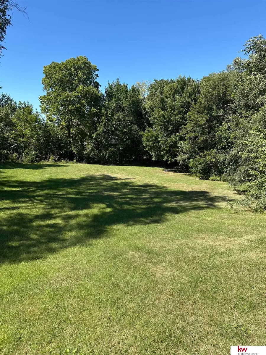 East Superior Lots 7,8,9 Blk 28, Superior, NE 68978 - Image #2