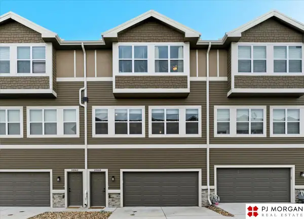 20860 South Plaza, Omaha, NE 68137