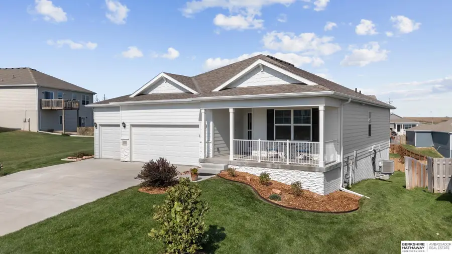 4516 Lawnwood Drive, Bellevue, NE 68133 - Image #2