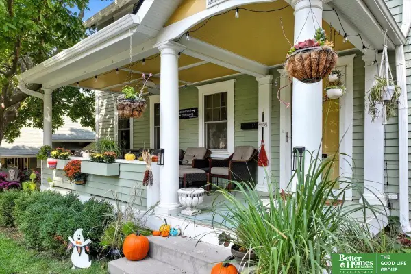 5118 California Street, Omaha, NE 68132