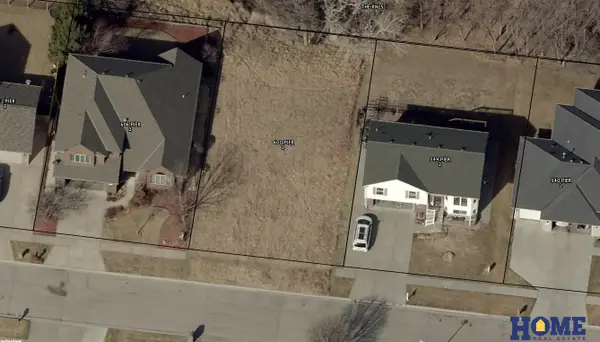 600 Pier 2, Lincoln, NE 68528