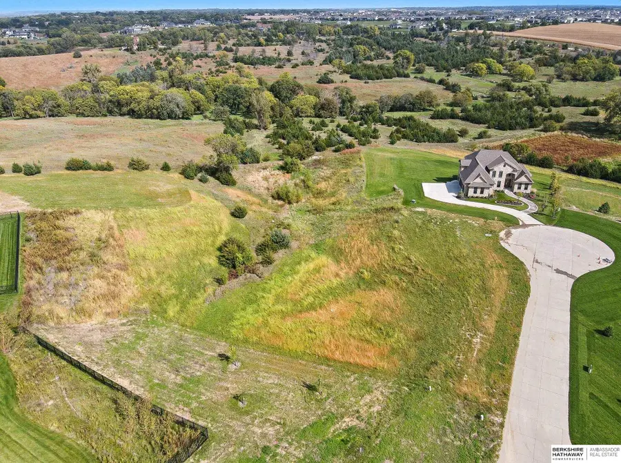 22426 N Plaza Circle, Elkhorn, NE 68022 - Image #3