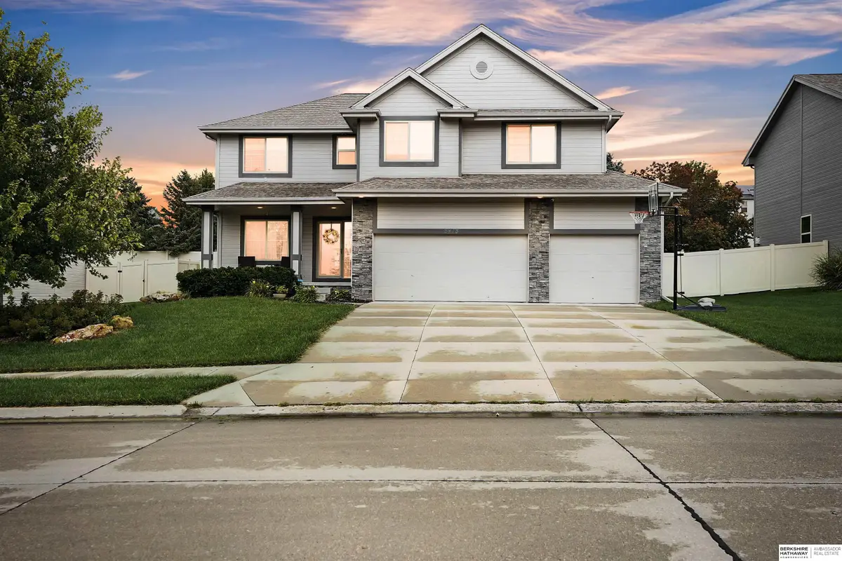 3903 S 192nd Avenue, Omaha, NE 68130 - Image #1