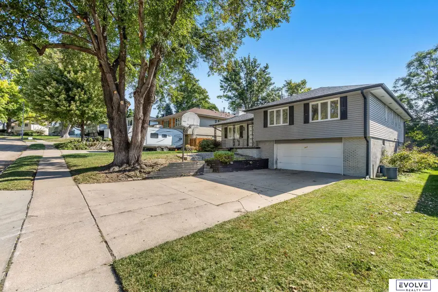 2425 S 113th Street, Omaha, NE 68144 - Image #2