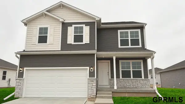 7116 S 205th Street, Gretna, NE 68028