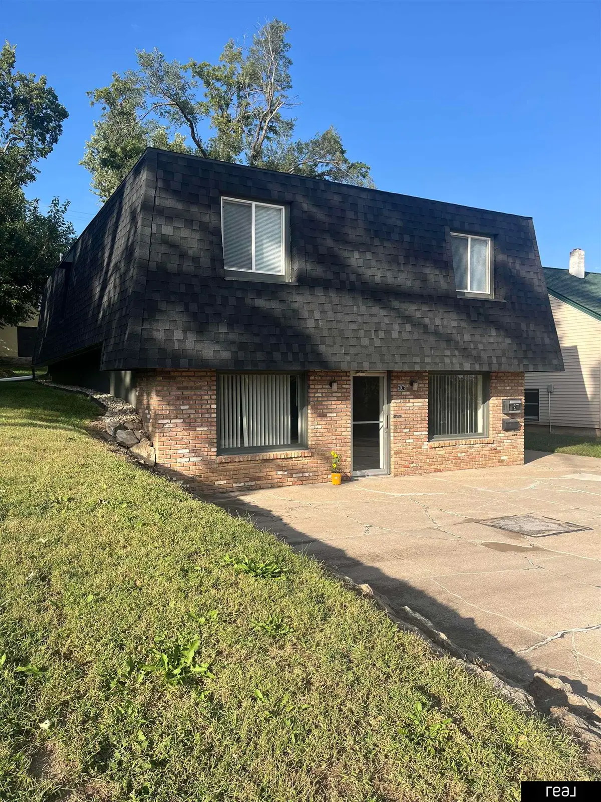 706 W Mission Avenue, Bellevue, NE 68005 - Image #1