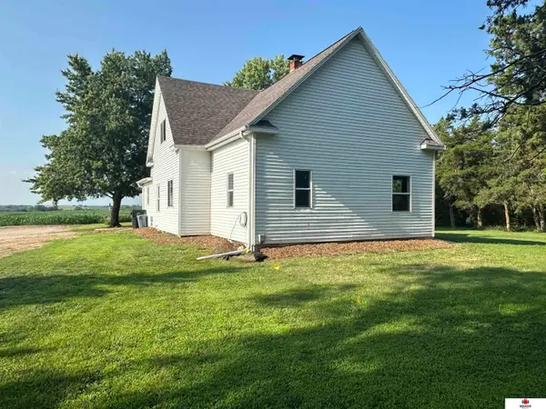 11663 E Sargent Road, Filley, NE 68357