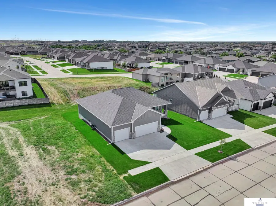 7531 Aero Street, Lincoln, NE 68516 - #3