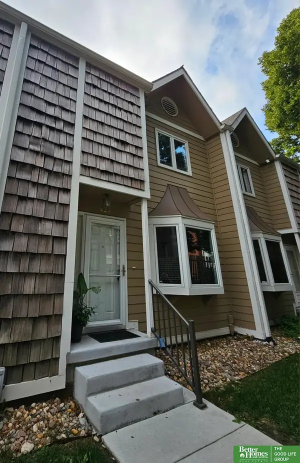 524 S 36 Court, Omaha, NE 68105-9999