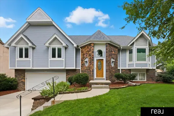 309 S Fillmore Street, Papillion, NE 68046