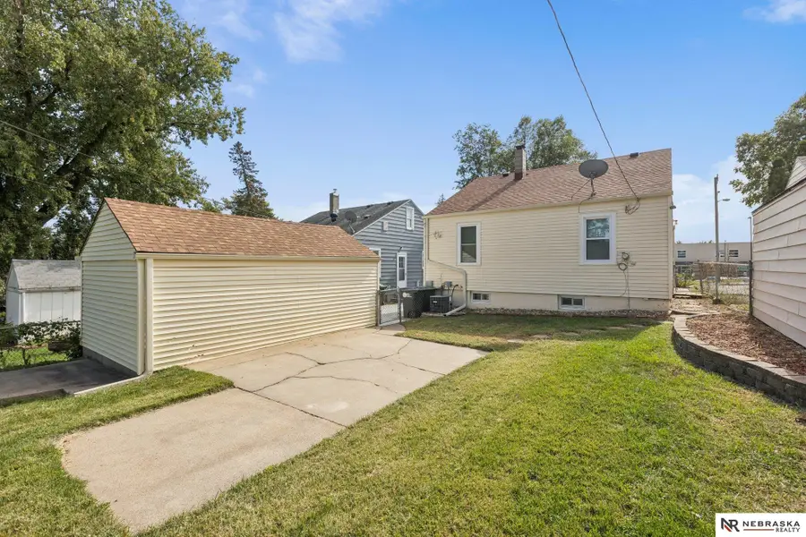 5838 Walnut Street, Omaha, NE 68106 - Image #3