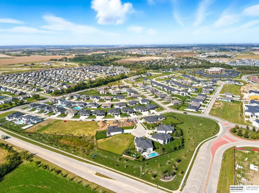 6423 S 207 Avenue Circle, Chicago, NE 68022 - Image #2