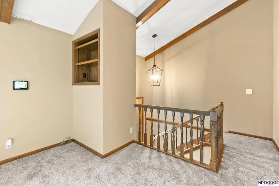 9406 Parker Street, Omaha, NE 68114 - Image #3