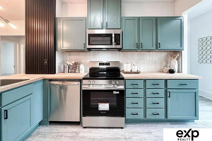 2562 Camden Avenue, Omaha, NE 68111 - Image #2